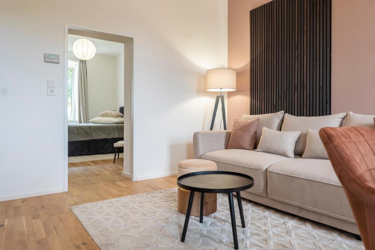 City Lounge Appartement Am Hauptbahnhof Sankt Poelten Eksteriør bilde