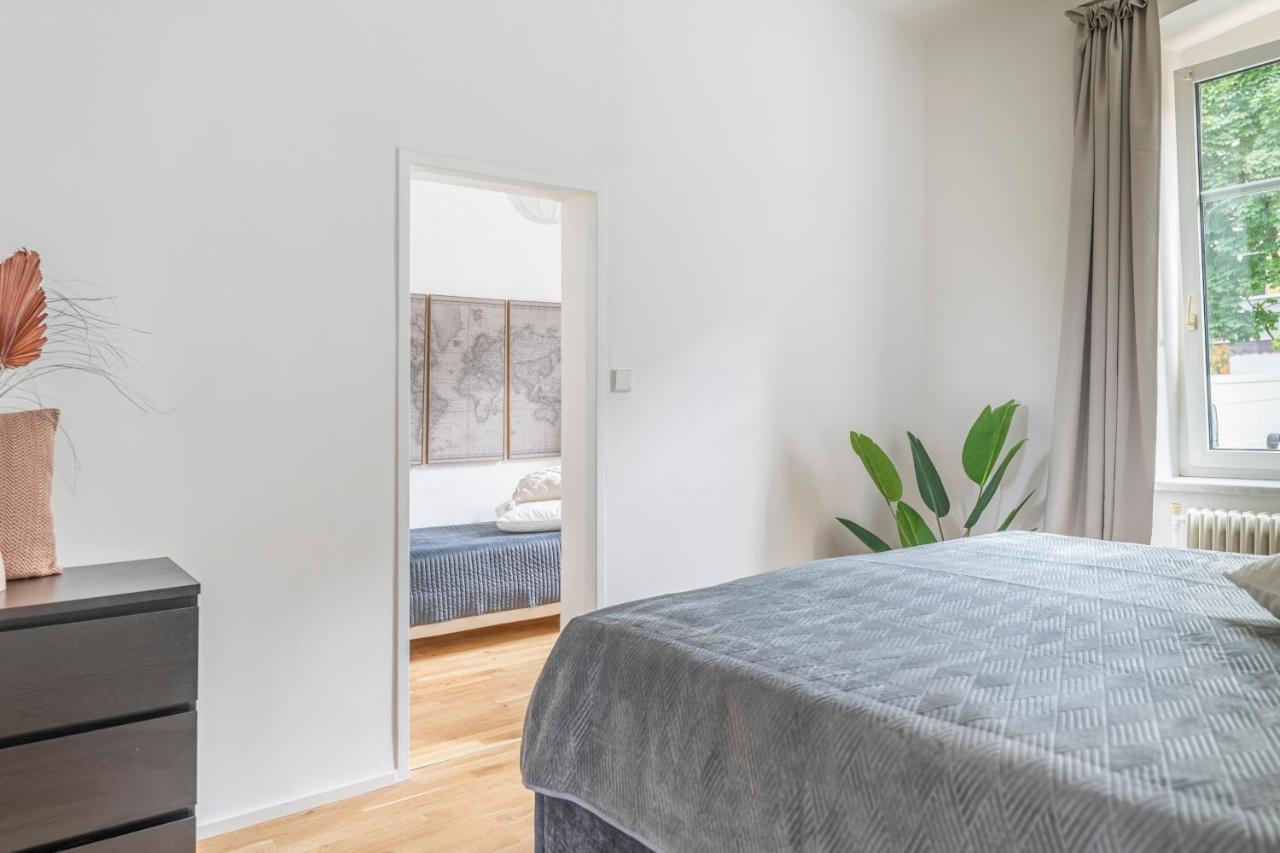 City Lounge Appartement Am Hauptbahnhof Sankt Poelten Eksteriør bilde